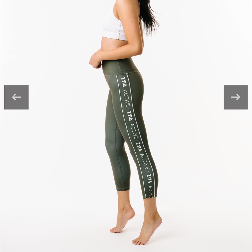 ZYIA Olive Logo Stripe Light N Tight Hi-Rise Capri 20”